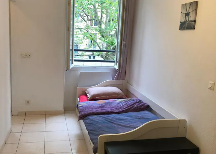 Casa - * Paris